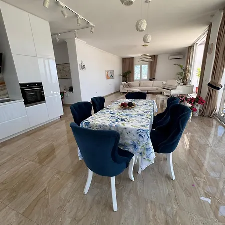 Sea View Penthouse With Grand Terrace * Vlorë