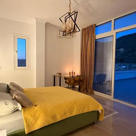 Sea View Penthouse With Grand Terrace *