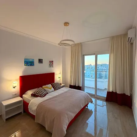 Sea View Penthouse With Grand Terrace Apartment Vlorë